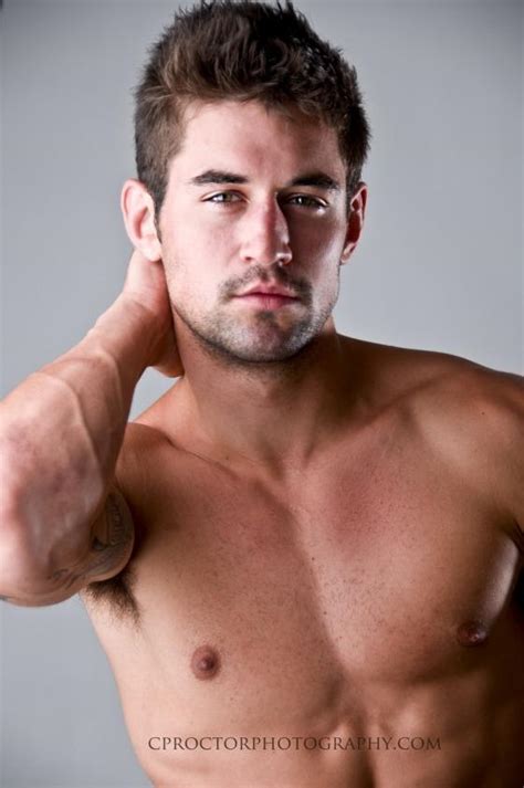 Steve Grand: Nude Photos, Posing with Benjamin Godfre & Doc。